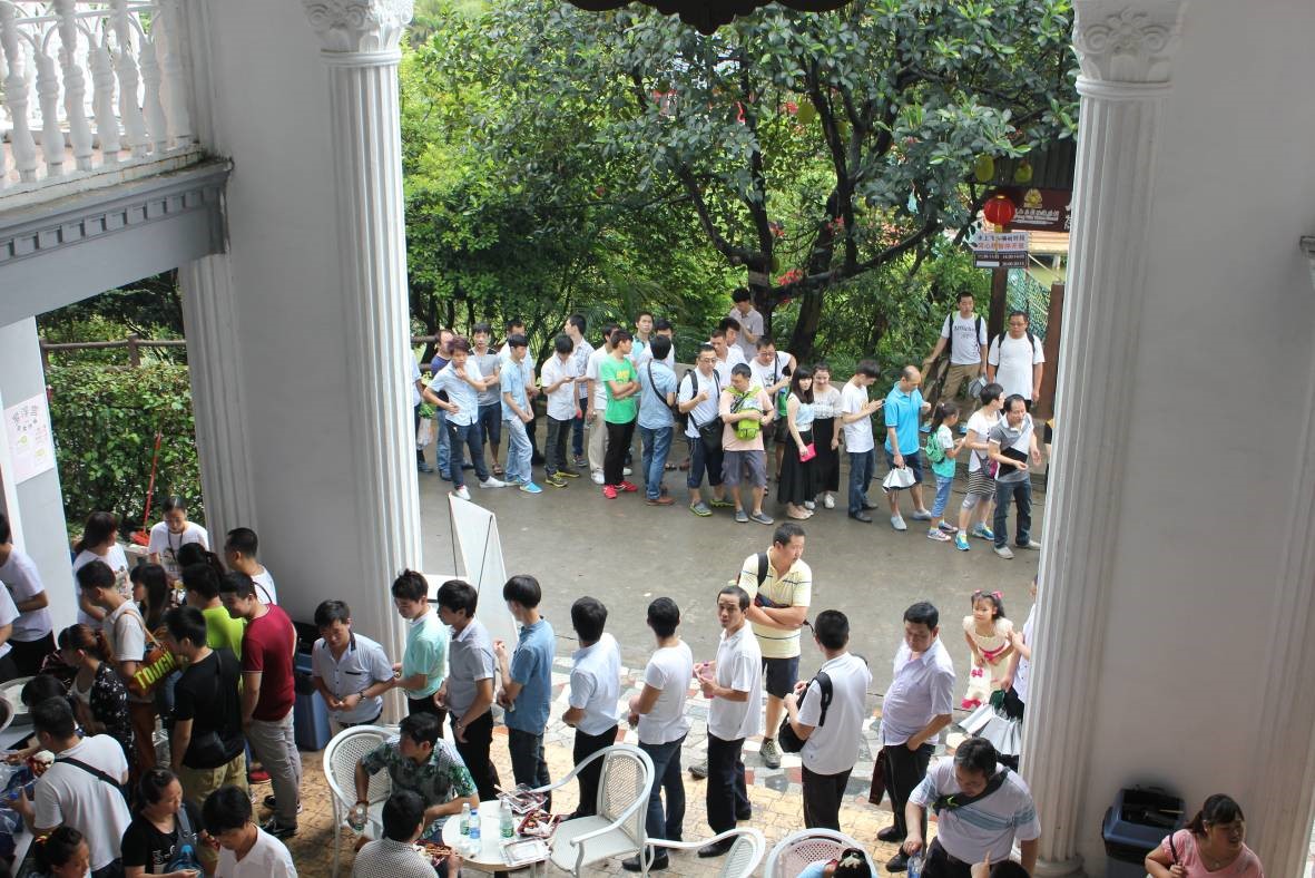 东莞龙凤山庄影视度假村一日游